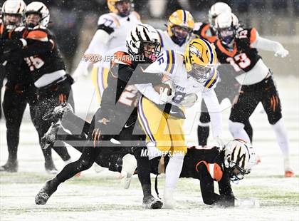 Thumbnail 1 in Avon vs. Anderson (OHSAA Division 2 Final) photogallery.