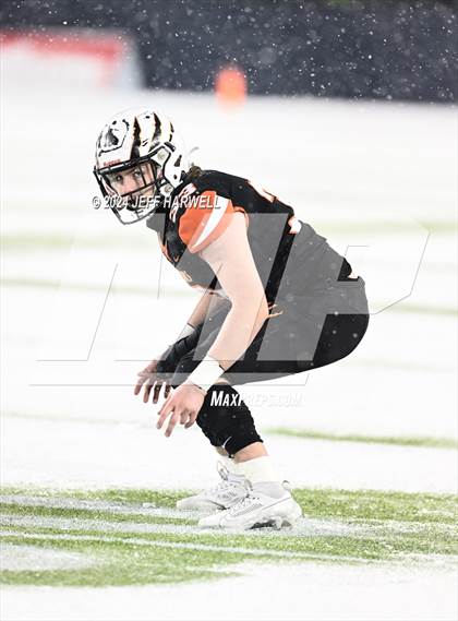 Thumbnail 3 in Avon vs. Anderson (OHSAA Division 2 Final) photogallery.