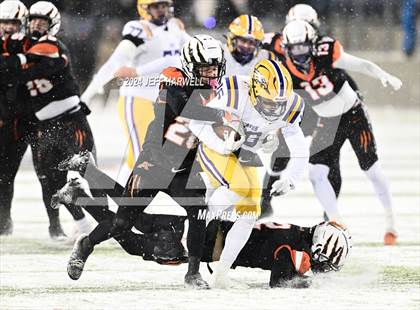 Thumbnail 2 in Avon vs. Anderson (OHSAA Division 2 Final) photogallery.
