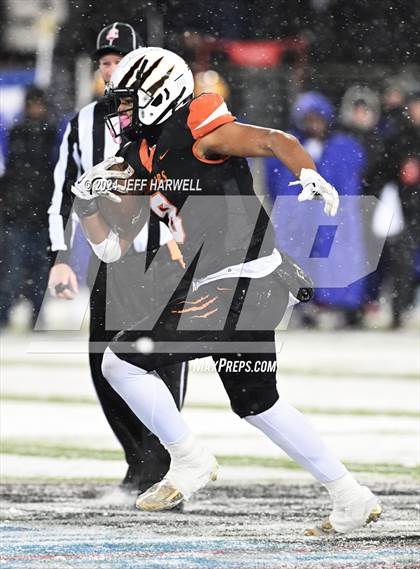 Thumbnail 2 in Avon vs. Anderson (OHSAA Division 2 Final) photogallery.