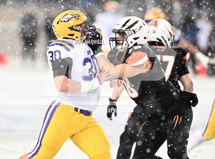 Thumbnail 2 in Avon vs. Anderson (OHSAA Division 2 Final) photogallery.
