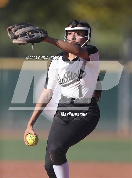 Thumbnail 3 in Douglas @ Salpointe Catholic photogallery.