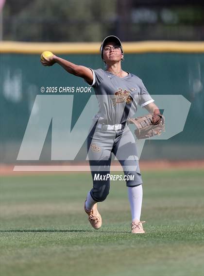 Thumbnail 2 in Douglas @ Salpointe Catholic photogallery.