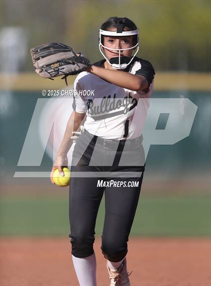 Thumbnail 2 in Douglas @ Salpointe Catholic photogallery.
