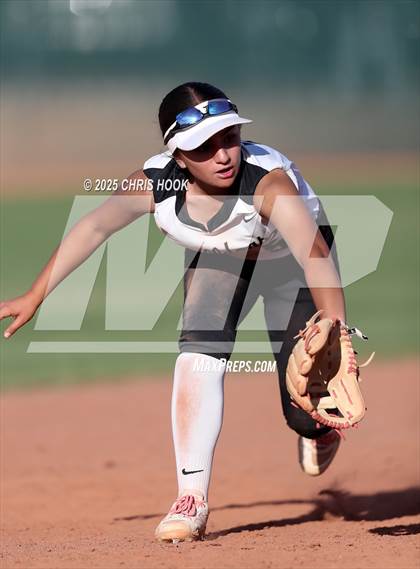Thumbnail 2 in Douglas @ Salpointe Catholic photogallery.