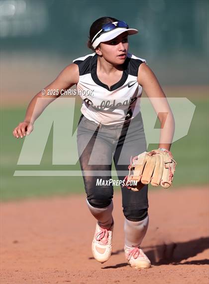 Thumbnail 1 in Douglas @ Salpointe Catholic photogallery.