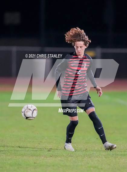 Thumbnail 2 in Liberty vs. Desert Mountain photogallery.