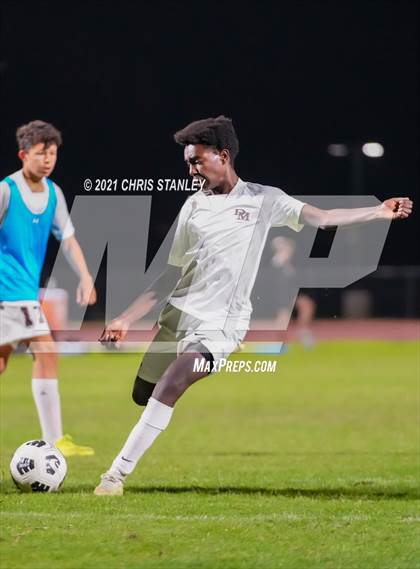 Thumbnail 2 in Liberty vs. Desert Mountain photogallery.
