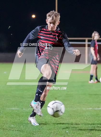 Thumbnail 2 in Liberty vs. Desert Mountain photogallery.