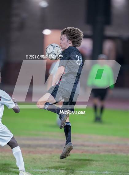 Thumbnail 2 in Liberty vs. Desert Mountain photogallery.
