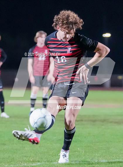 Thumbnail 2 in Liberty vs. Desert Mountain photogallery.