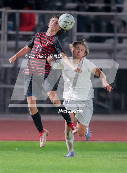 Thumbnail 2 in Liberty vs. Desert Mountain photogallery.