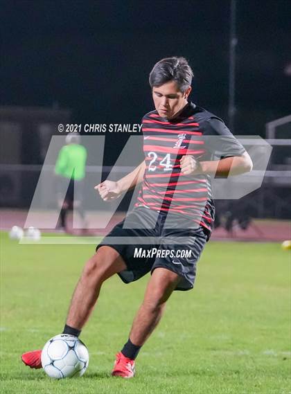 Thumbnail 2 in Liberty vs. Desert Mountain photogallery.