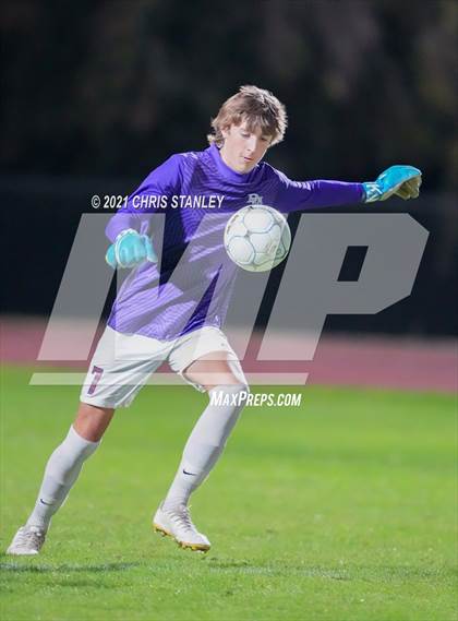 Thumbnail 2 in Liberty vs. Desert Mountain photogallery.