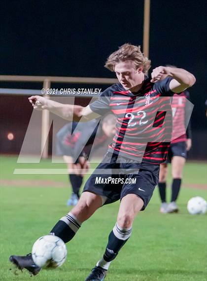 Thumbnail 2 in Liberty vs. Desert Mountain photogallery.