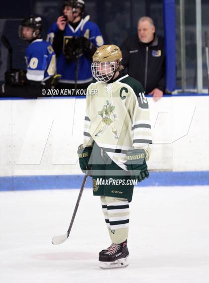 Thumbnail 1 in Howell vs L'Anse Creuse Unified (MHSAA District Quarterfinal) photogallery.