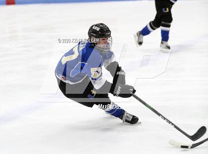 Thumbnail 2 in Howell vs L'Anse Creuse Unified (MHSAA District Quarterfinal) photogallery.
