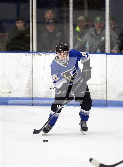 Thumbnail 1 in Howell vs L'Anse Creuse Unified (MHSAA District Quarterfinal) photogallery.