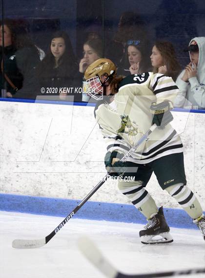 Thumbnail 2 in Howell vs L'Anse Creuse Unified (MHSAA District Quarterfinal) photogallery.