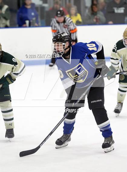 Thumbnail 3 in Howell vs L'Anse Creuse Unified (MHSAA District Quarterfinal) photogallery.
