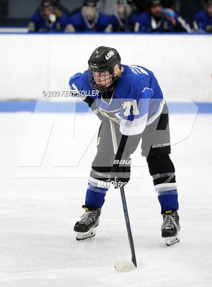 Thumbnail 1 in Howell vs L'Anse Creuse Unified (MHSAA District Quarterfinal) photogallery.