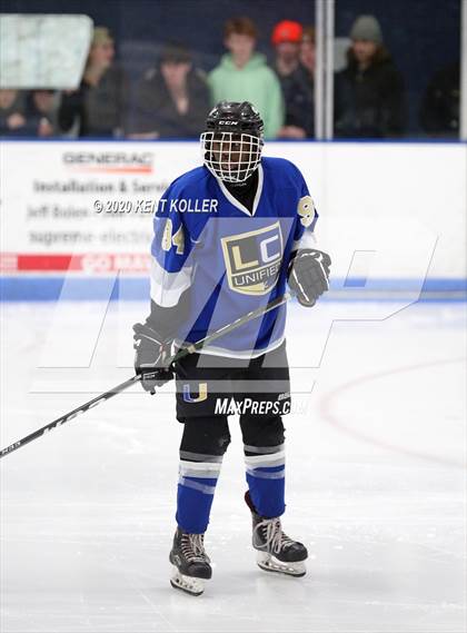 Thumbnail 2 in Howell vs L'Anse Creuse Unified (MHSAA District Quarterfinal) photogallery.