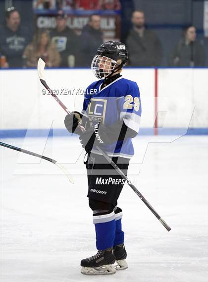 Thumbnail 3 in Howell vs L'Anse Creuse Unified (MHSAA District Quarterfinal) photogallery.