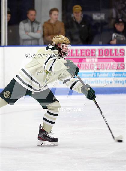 Thumbnail 2 in Howell vs L'Anse Creuse Unified (MHSAA District Quarterfinal) photogallery.