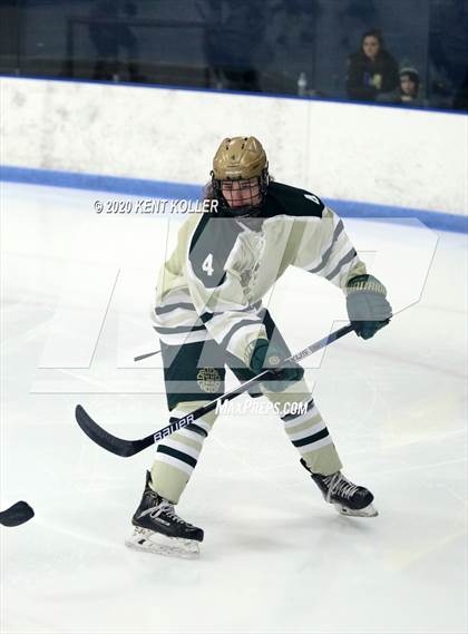 Thumbnail 3 in Howell vs L'Anse Creuse Unified (MHSAA District Quarterfinal) photogallery.