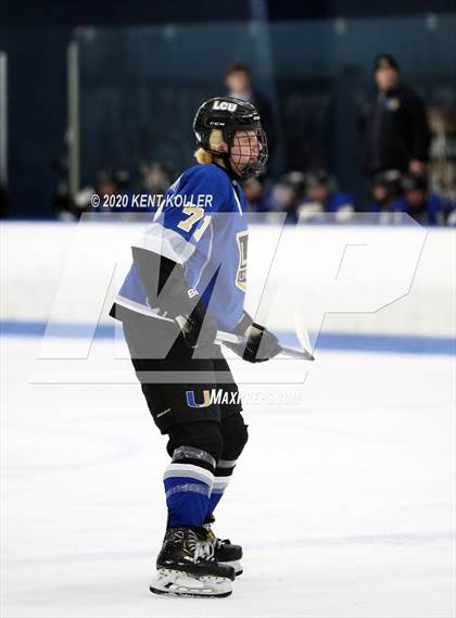Thumbnail 2 in Howell vs L'Anse Creuse Unified (MHSAA District Quarterfinal) photogallery.