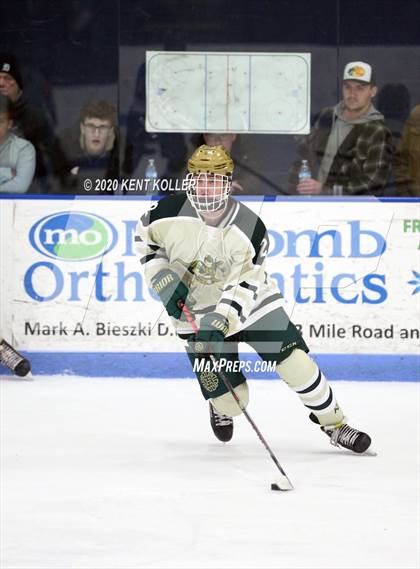 Thumbnail 3 in Howell vs L'Anse Creuse Unified (MHSAA District Quarterfinal) photogallery.