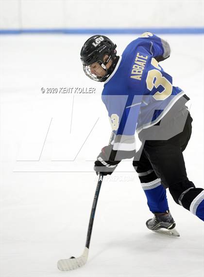 Thumbnail 2 in Howell vs L'Anse Creuse Unified (MHSAA District Quarterfinal) photogallery.
