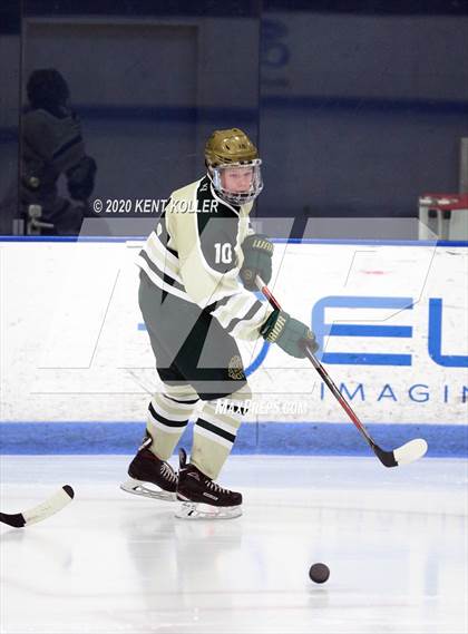 Thumbnail 2 in Howell vs L'Anse Creuse Unified (MHSAA District Quarterfinal) photogallery.