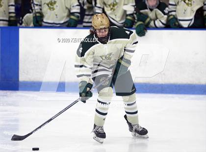 Thumbnail 3 in Howell vs L'Anse Creuse Unified (MHSAA District Quarterfinal) photogallery.