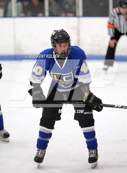 Thumbnail 3 in Howell vs L'Anse Creuse Unified (MHSAA District Quarterfinal) photogallery.