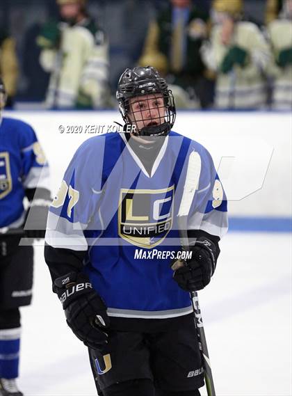 Thumbnail 1 in Howell vs L'Anse Creuse Unified (MHSAA District Quarterfinal) photogallery.