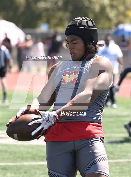 Thumbnail 1 in St. John Bosco vs. Mission Viejo (Battle At The Beach) photogallery.