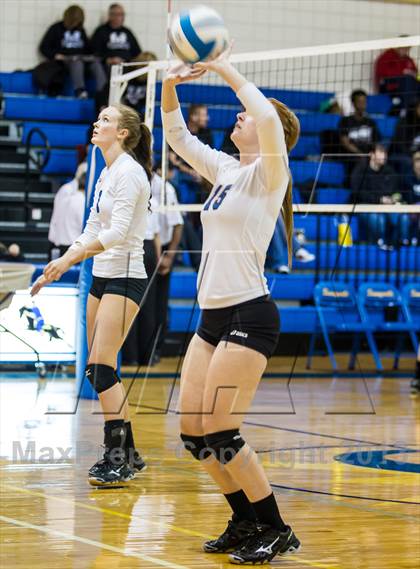 Thumbnail 3 in Lindale vs Wylie (UIL 4A Area Playoff) photogallery.