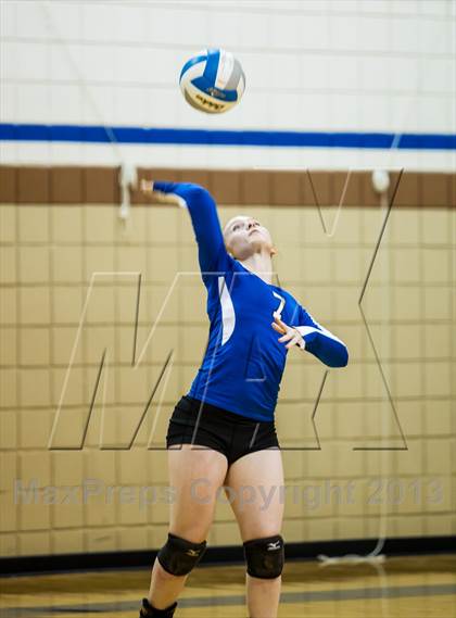 Thumbnail 2 in Lindale vs Wylie (UIL 4A Area Playoff) photogallery.