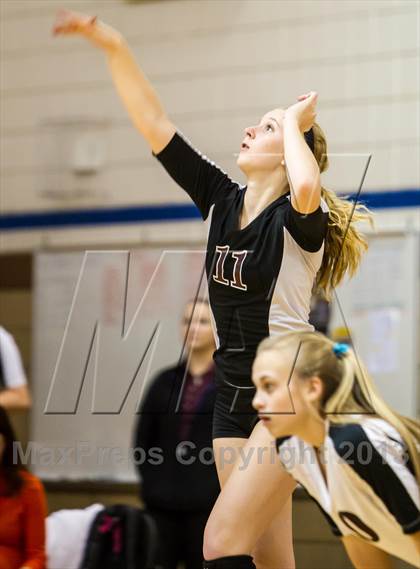 Thumbnail 3 in Lindale vs Wylie (UIL 4A Area Playoff) photogallery.