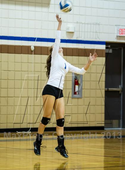 Thumbnail 1 in Lindale vs Wylie (UIL 4A Area Playoff) photogallery.