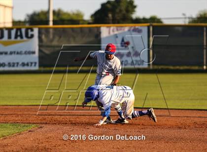 Thumbnail 3 in Duncanville @ Midlothian photogallery.