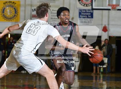 Thumbnail 2 in Weston Ranch vs. Gridley (Gridley Invitational) photogallery.