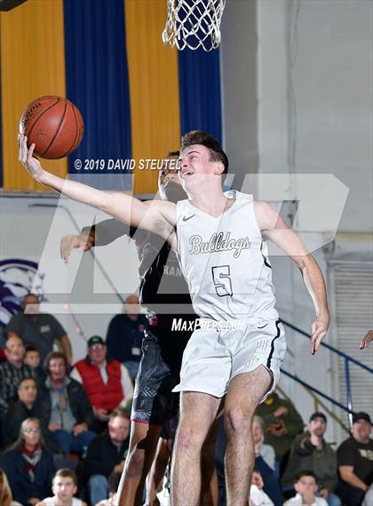 Thumbnail 2 in Weston Ranch vs. Gridley (Gridley Invitational) photogallery.