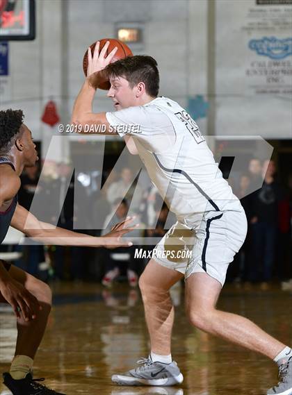Thumbnail 2 in Weston Ranch vs. Gridley (Gridley Invitational) photogallery.