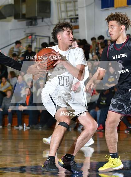 Thumbnail 2 in Weston Ranch vs. Gridley (Gridley Invitational) photogallery.