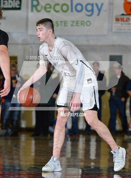 Thumbnail 3 in Weston Ranch vs. Gridley (Gridley Invitational) photogallery.