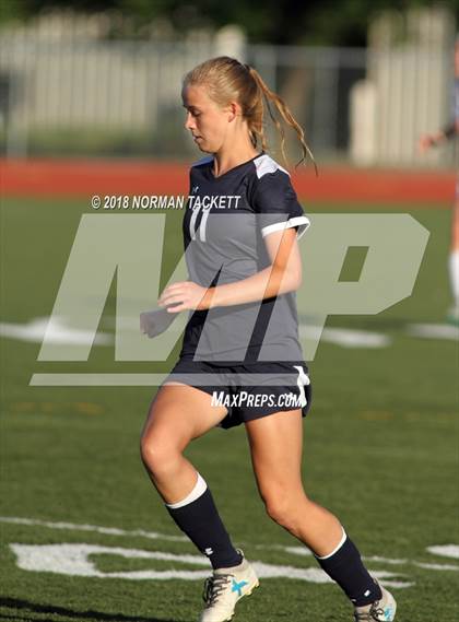 Thumbnail 2 in Louisburg vs. Hayden (KSHSAA 4-1A Semifinal) photogallery.