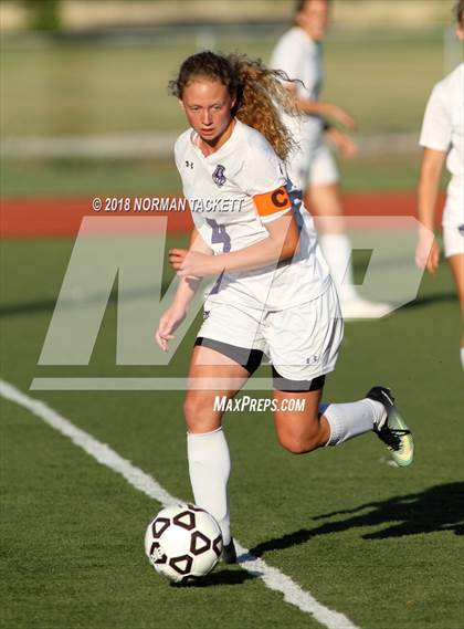 Thumbnail 3 in Louisburg vs. Hayden (KSHSAA 4-1A Semifinal) photogallery.