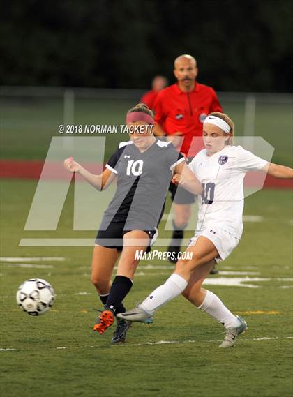 Thumbnail 2 in Louisburg vs. Hayden (KSHSAA 4-1A Semifinal) photogallery.